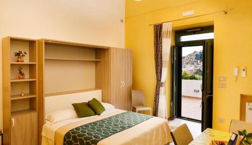 Deluxe Double Room with Balcony, Sea View and Kitchen