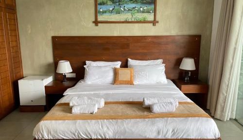 King Room with Lake View