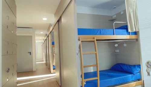 Bunk Bed in Mixed Dormitory Room