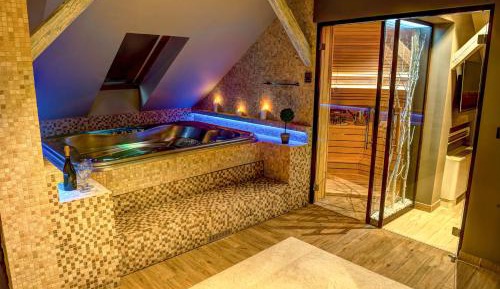 Suite with Spa Bath
