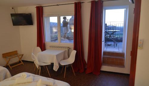 Triple Room with Terrace