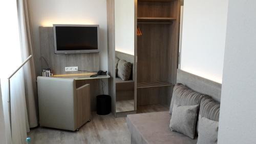 Single Room with Bathroom