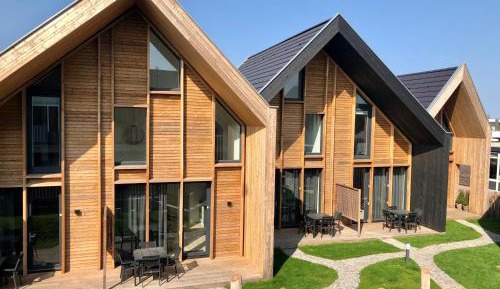 Lodge 21/23/24/26 (pets allowed)