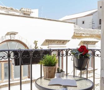 Apartment with Balcony