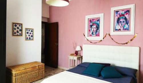 Deluxe Room (2 Adults + 1 Child)