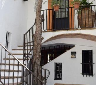 One-Bedroom Apartment with Sea View