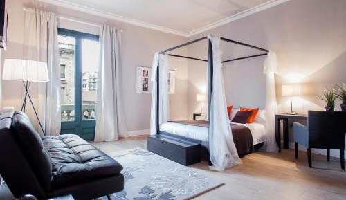 Suite with City View and Balcony