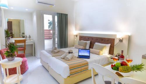 Deluxe Studio