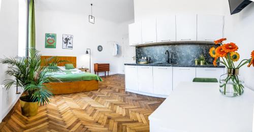 Studio Apartment