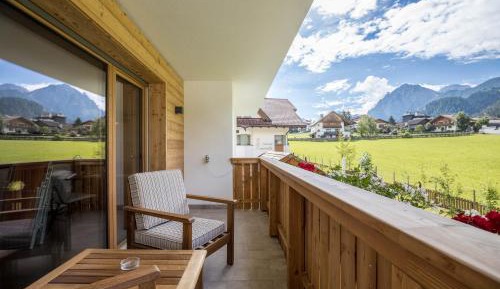 Superior One-Bedroom Apartment with Balcony