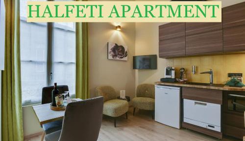 Apartment with Garden View