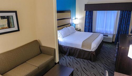 King Room with Sofa Bed - Non-Smoking