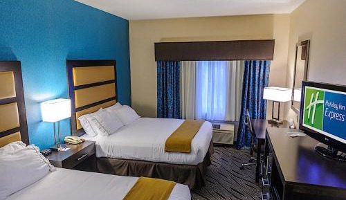 Queen Room with Two Queen Beds - Non-Smoking