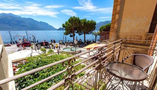 Double Room with Balcony and Lake View