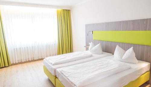 Large Double Room