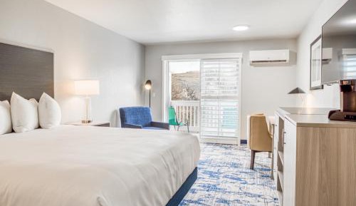 King Room with Balcony