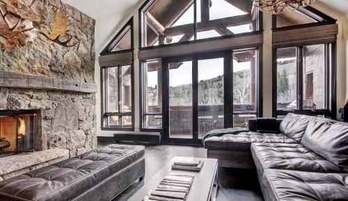Four-Bedroom Apartment
