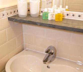 Double or Twin Room with Shower