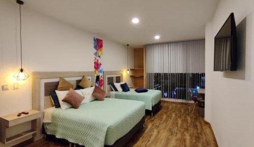 Deluxe Family Room