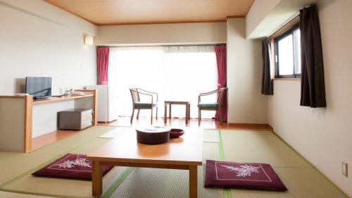 Japanese-Style Quadruple Room