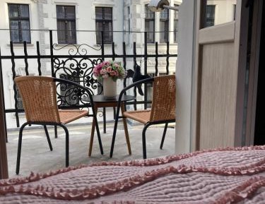 Studio Apartment with Balcony