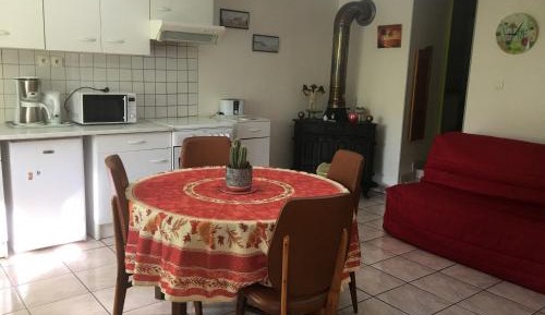 Holiday Home (2 adults)