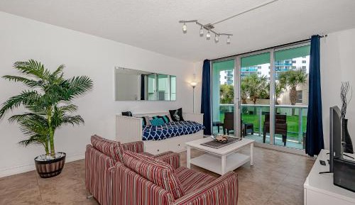 Apartment with Balcony