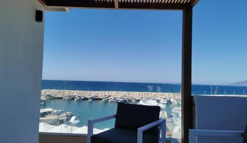 Deluxe Suite with Sea View