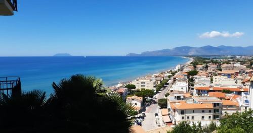 One-Bedroom Apartment with Sea View and Terrace