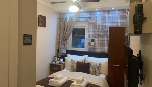 Two-Bedroom Suite