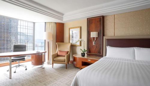 Deluxe Side Harbor View King Room