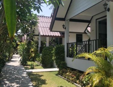 Deluxe Bungalow with Air Condition with Garden View