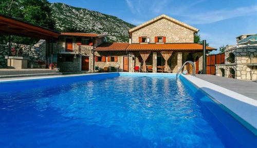 Holiday Home 1