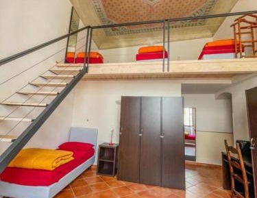 Bed in 5-Bed Mixed Dormitory Room
