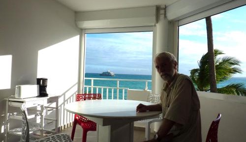 Double or Twin Room with Sea View