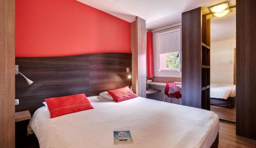 Double Room with 1 Double Bed