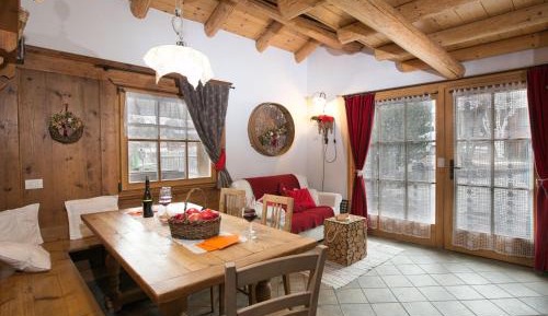 Three-Bedroom Holiday Home 