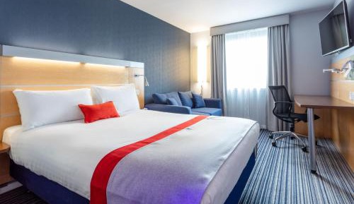 Standard Double Room with Sofa Bed and Free Hot Breakfast