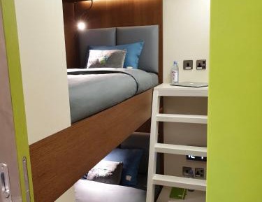 YAWN Bunk Bed Cabin - 10 Hour Day Stay from 13:00-23:00 hrs (1pm-11pm)