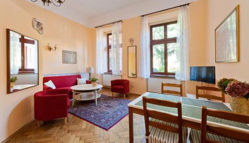One-Bedroom Apartment (3 Adults)