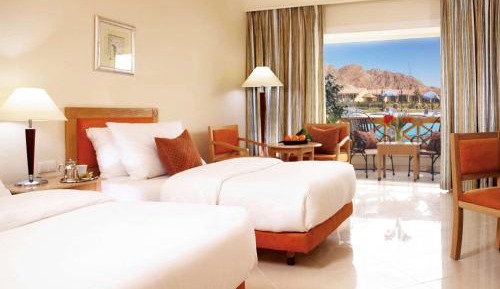 Classic Twin Room with Sea and Pool View