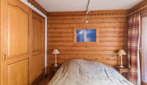 Select Three-Bedroom Apartment (8 People)