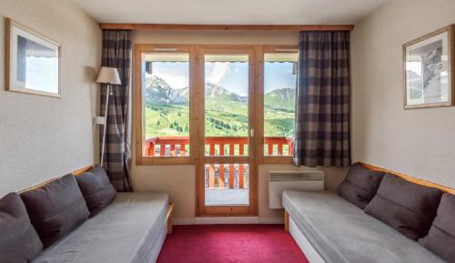 Comfort One-Bedroom Apartment (5 People)
