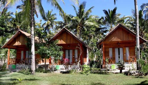 Bungalow with Garden View