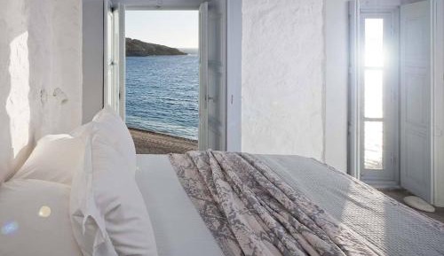 Two-Bedroom Apartment with Sea View - Split Level