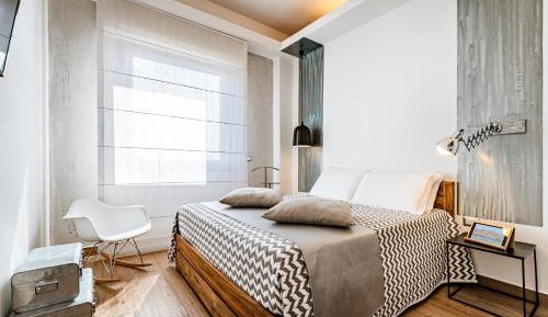 Deluxe Suite with Sea View