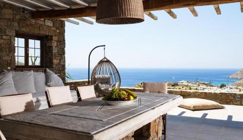Villa with Sea View
