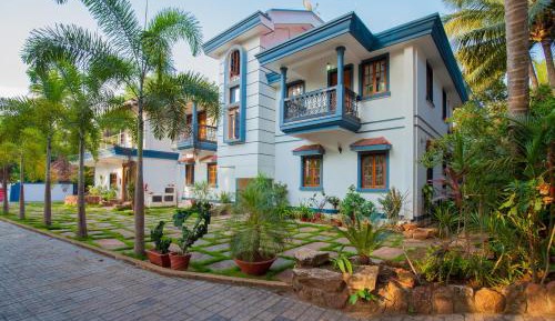 One-Bedroom Apartment with Balcony