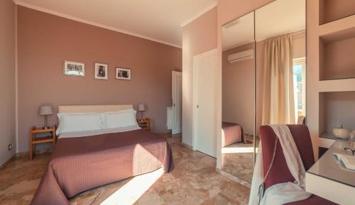 Double Room with Balcony and Sea View
