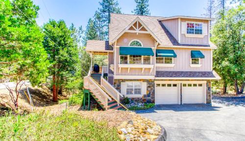 Four bedroom holiday home 